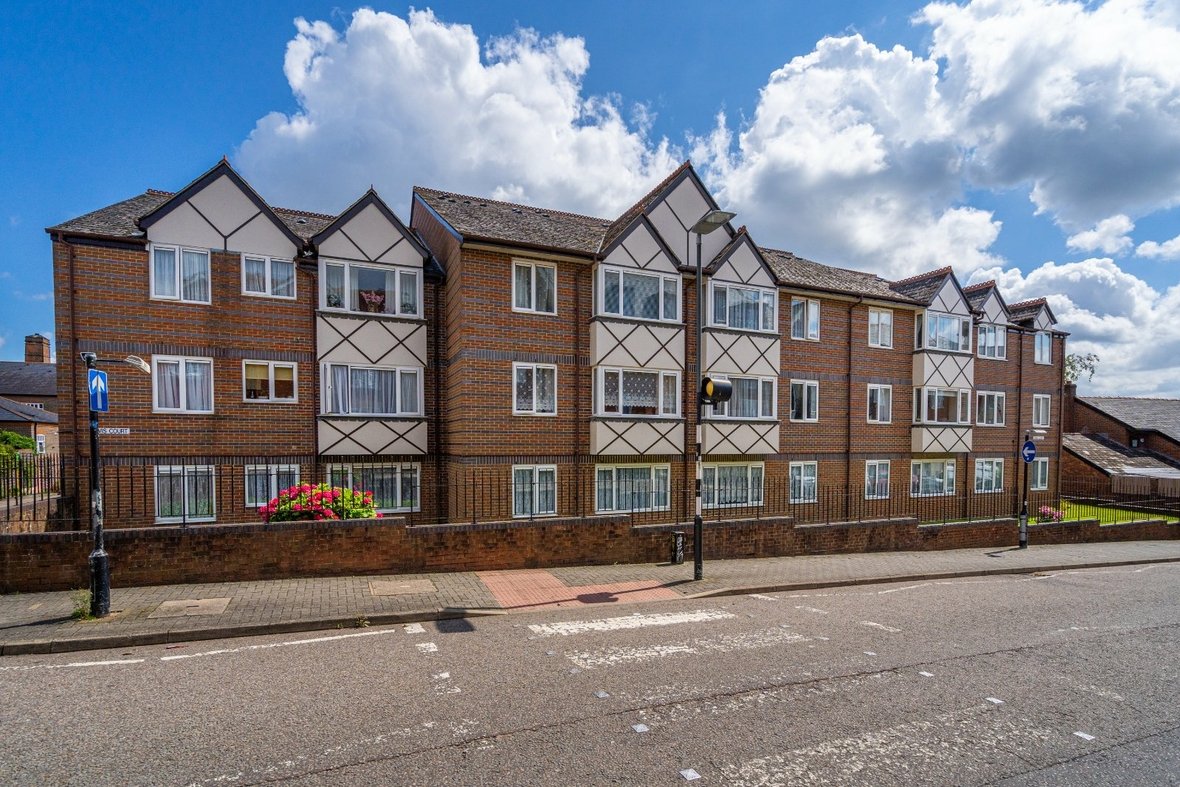 1 Bedroom Apartment For Sale in Davis Court, Marlborough Road, St. Albans - View 22 - Collinson Hall