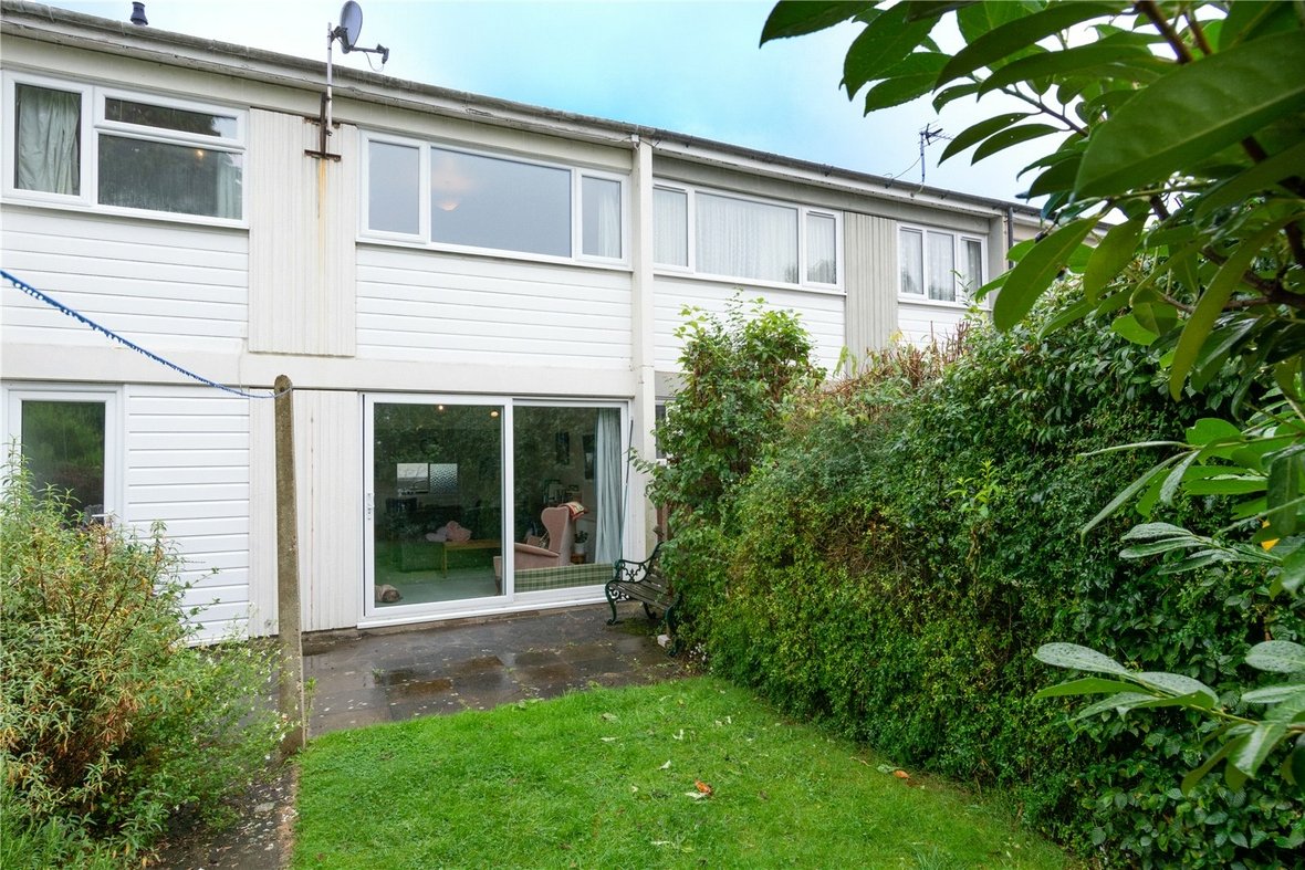 3 Bedroom House Sold Subject to Contract in Alder Close, Park Street, St. Albans - View 12 - Collinson Hall