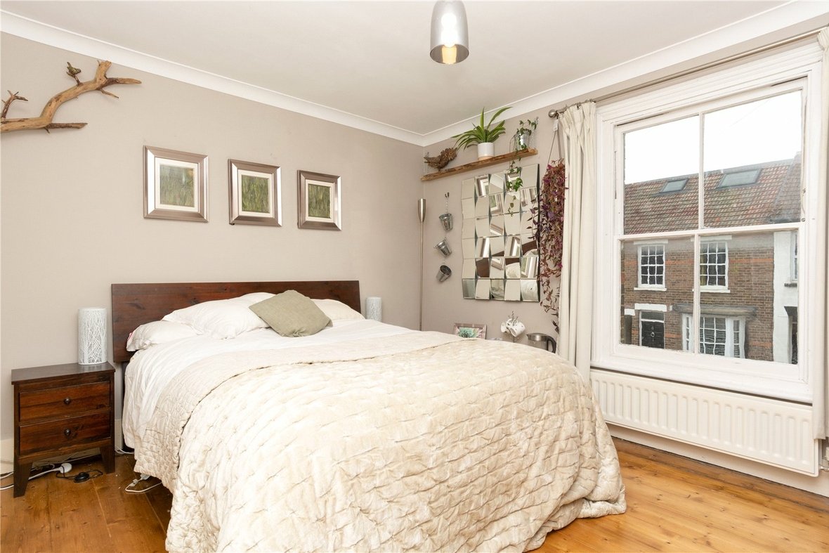 2 Bedroom House Sold Subject to Contract in Cavendish Road, St. Albans - View 6 - Collinson Hall