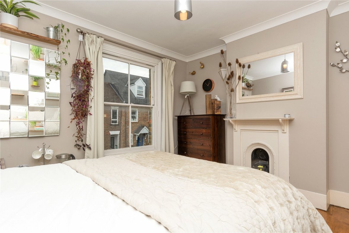2 Bedroom House Sold Subject to Contract in Cavendish Road, St. Albans - View 7 - Collinson Hall