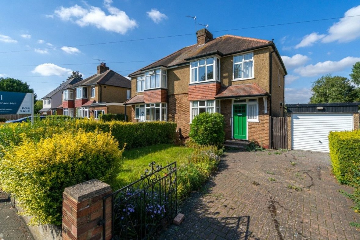 3 Bedroom House Sold Subject to Contract in Vesta Avenue, St. Albans - View 1 - Collinson Hall