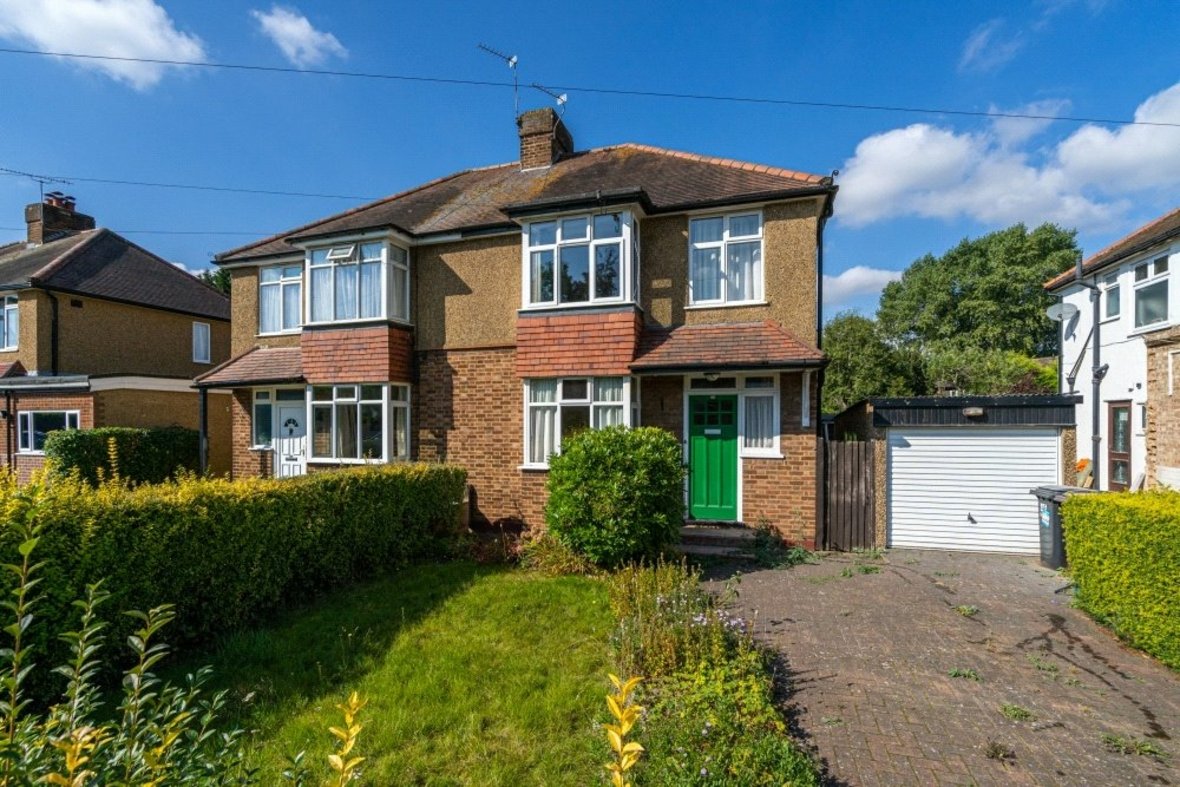 3 Bedroom House Sold Subject to Contract in Vesta Avenue, St. Albans - View 15 - Collinson Hall