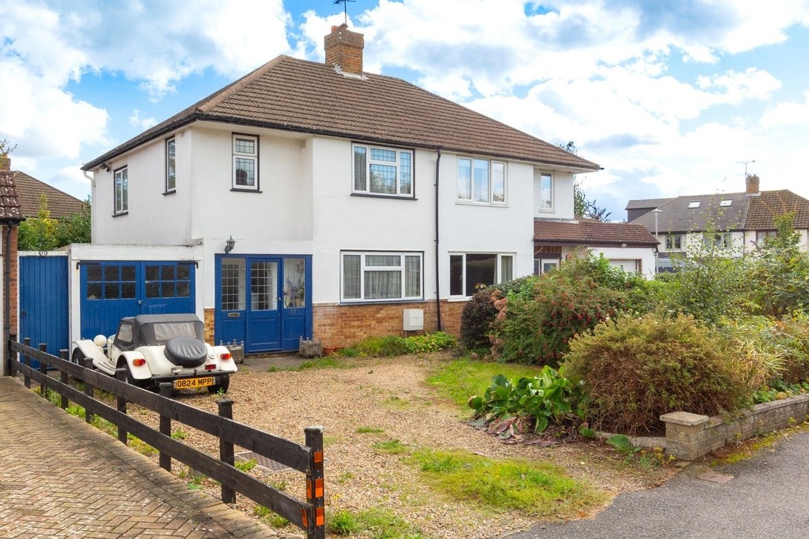 3 Bedroom House Sold Subject to Contract in Stanley Avenue, St. Albans, Hertfordshire - View 1 - Collinson Hall