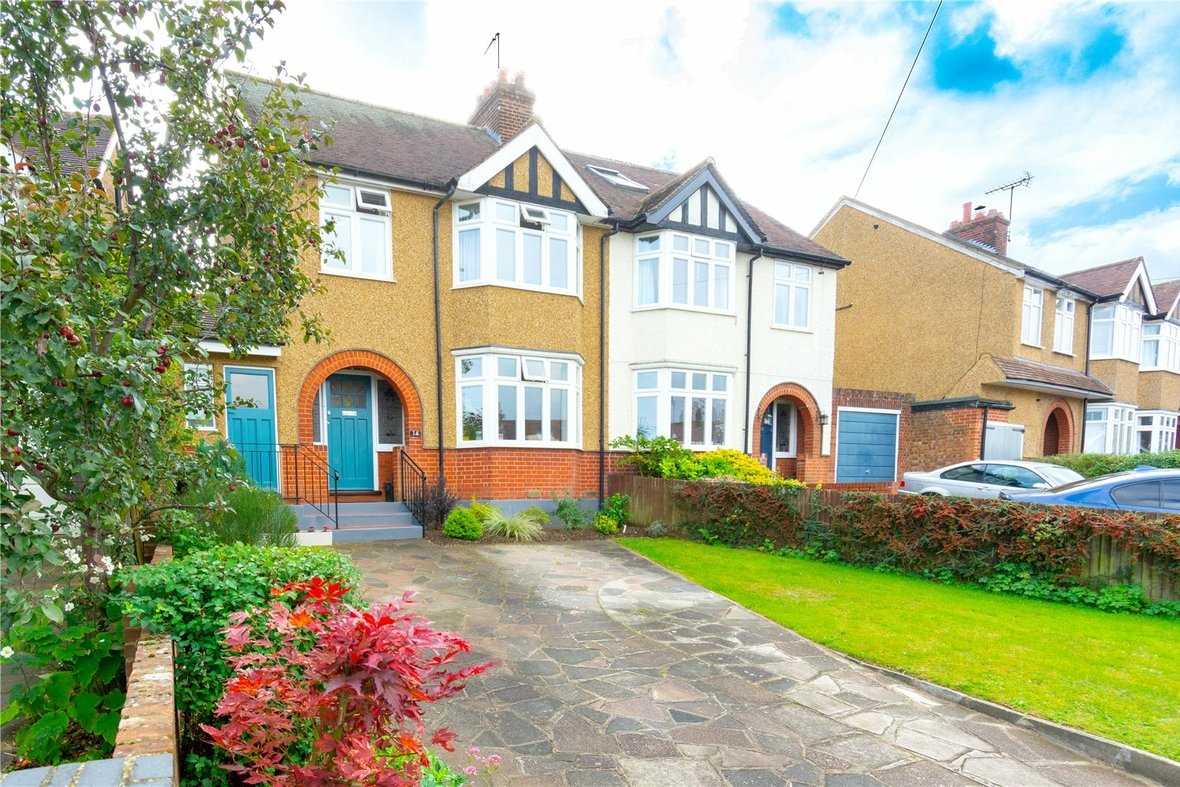 3 Bedroom House Sold Subject to Contract in Langley Crescent, St. Albans - View 21 - Collinson Hall