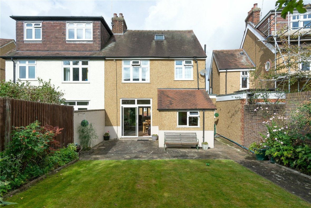 3 Bedroom House Sold Subject to Contract in Langley Crescent, St. Albans - View 15 - Collinson Hall