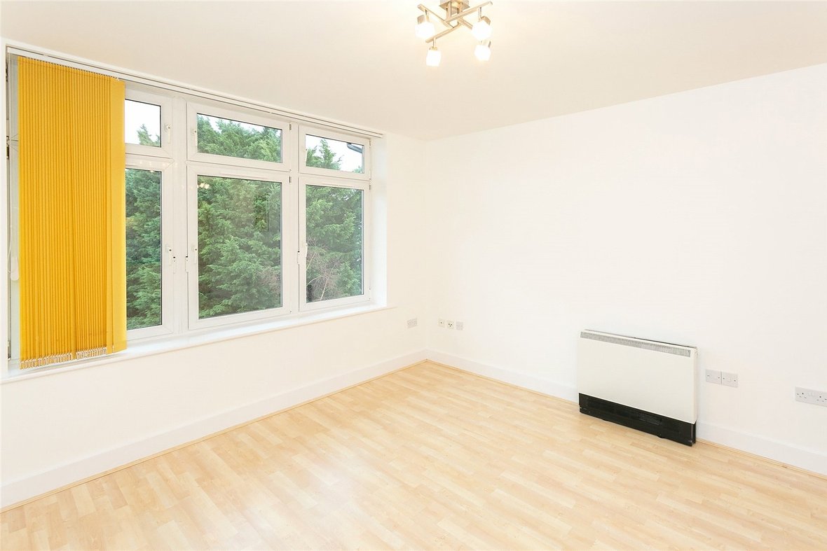 2 Bedroom Apartment Sold Subject to Contract in Centurion Court, 83  Camp Road, St Albans - View 7 - Collinson Hall