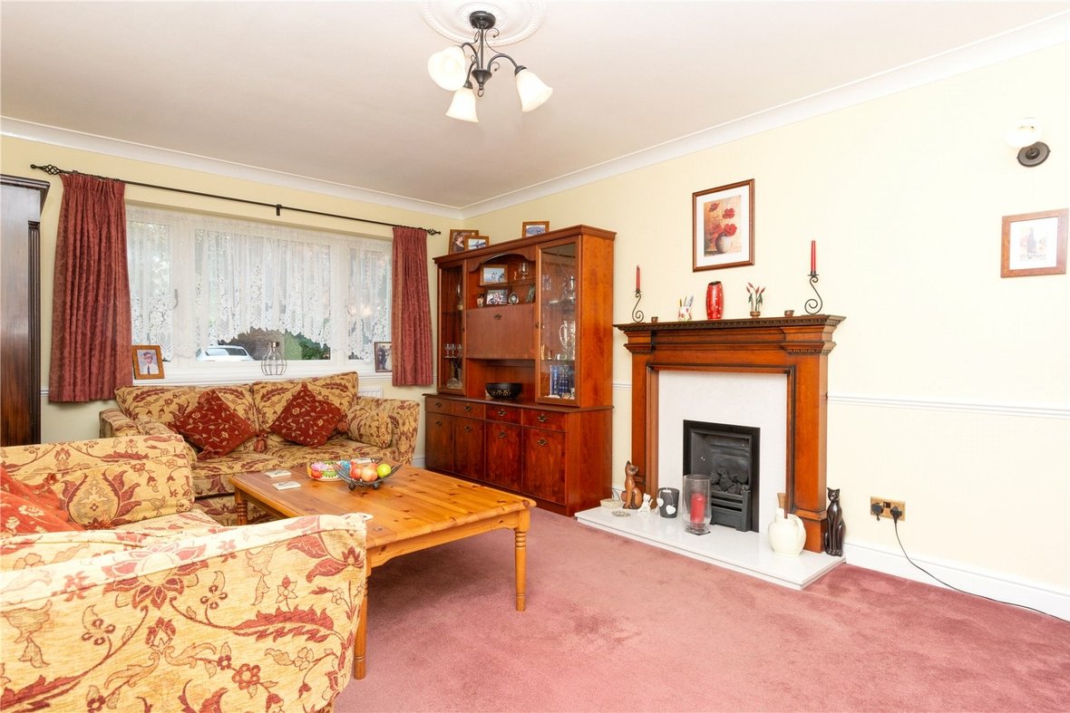 4 Bedroom House For Sale in Balmoral Close, Park Street, St. Albans - View 3 - Collinson Hall