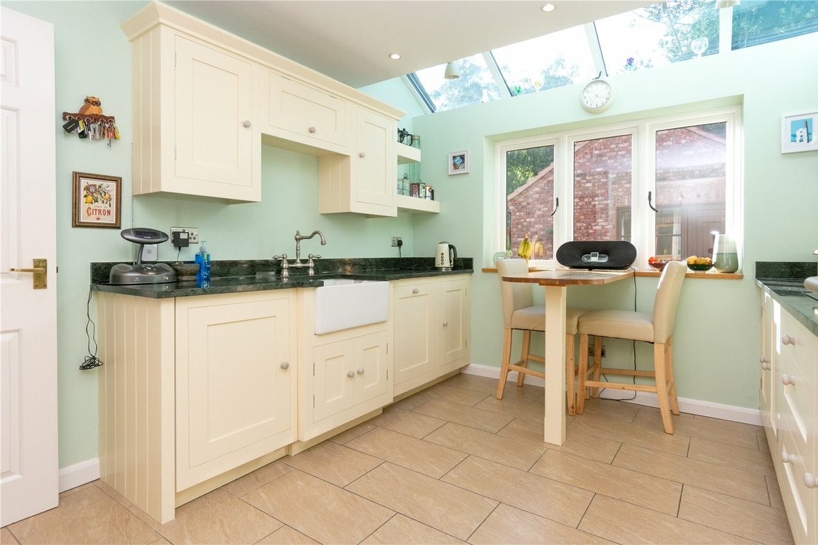 4 Bedroom House For Sale in Balmoral Close, Park Street, St. Albans - View 5 - Collinson Hall