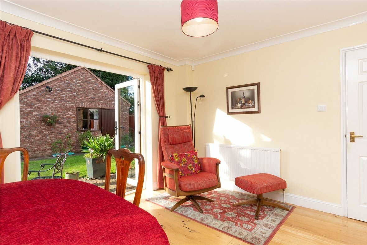 4 Bedroom House Sold Subject to Contract in Balmoral Close, Park Street, St. Albans - View 16 - Collinson Hall