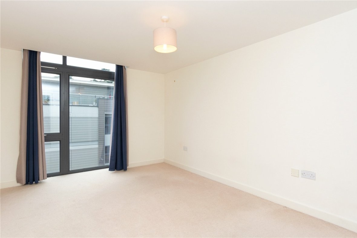 1 Bedroom Apartment LetApartment Let in Whitley Court, Newsom Place, Hatfield Road - View 8 - Collinson Hall