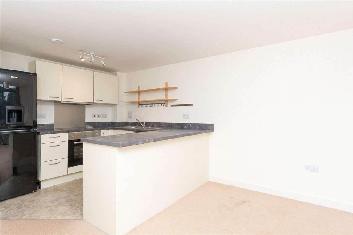 1 Bedroom Apartment LetApartment Let in Whitley Court, Newsom Place, Hatfield Road - View 5 - Collinson Hall