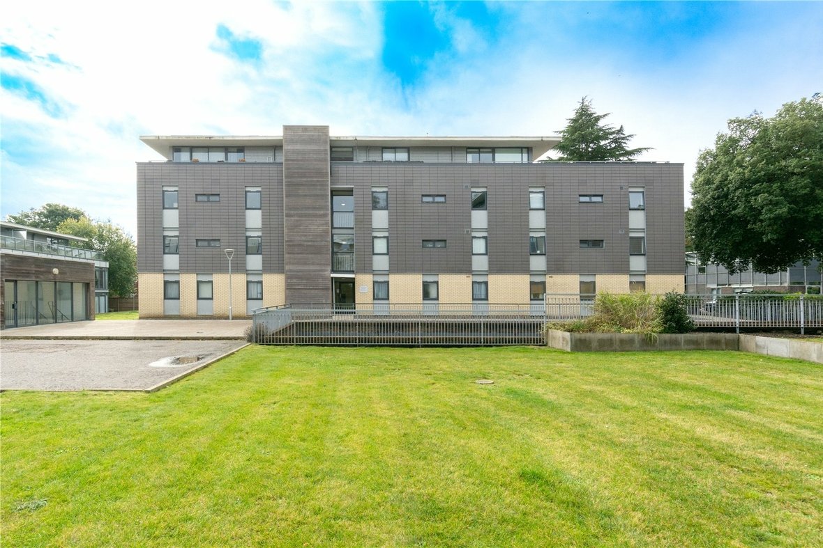 1 Bedroom Apartment LetApartment Let in Whitley Court, Newsom Place, Hatfield Road - View 6 - Collinson Hall