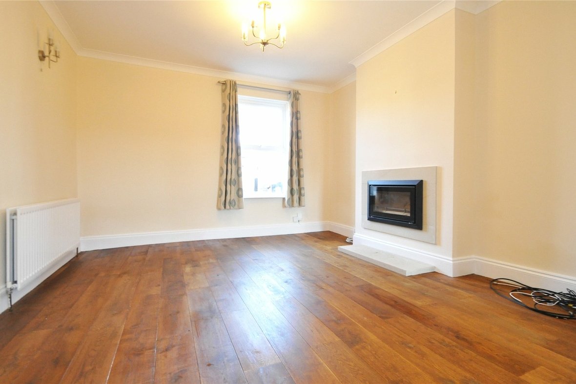 3 Bedroom House For Sale in Lattimore Road, St. Albans - View 5 - Collinson Hall