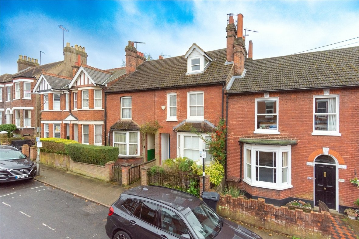4 Bedroom House Let Agreed in Worley Road, St. Albans, Hertfordshire - View 12 - Collinson Hall
