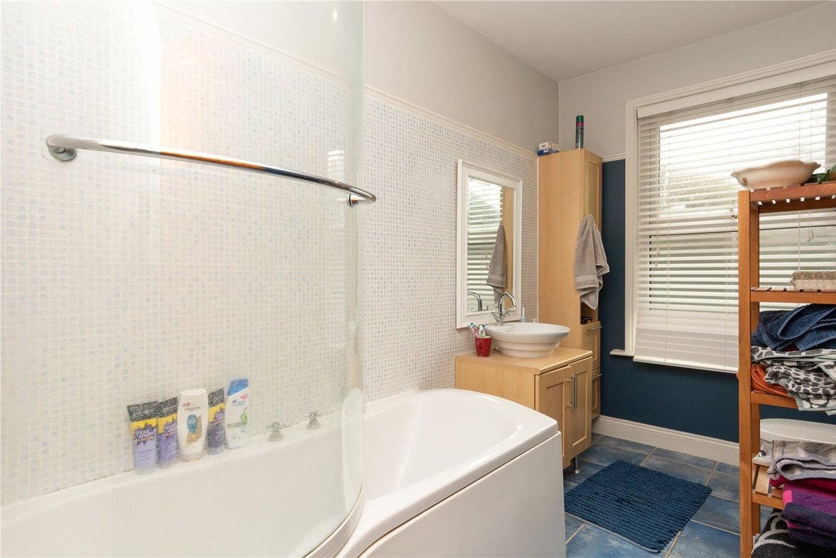 4 Bedroom House Let Agreed in Worley Road, St. Albans, Hertfordshire - View 8 - Collinson Hall