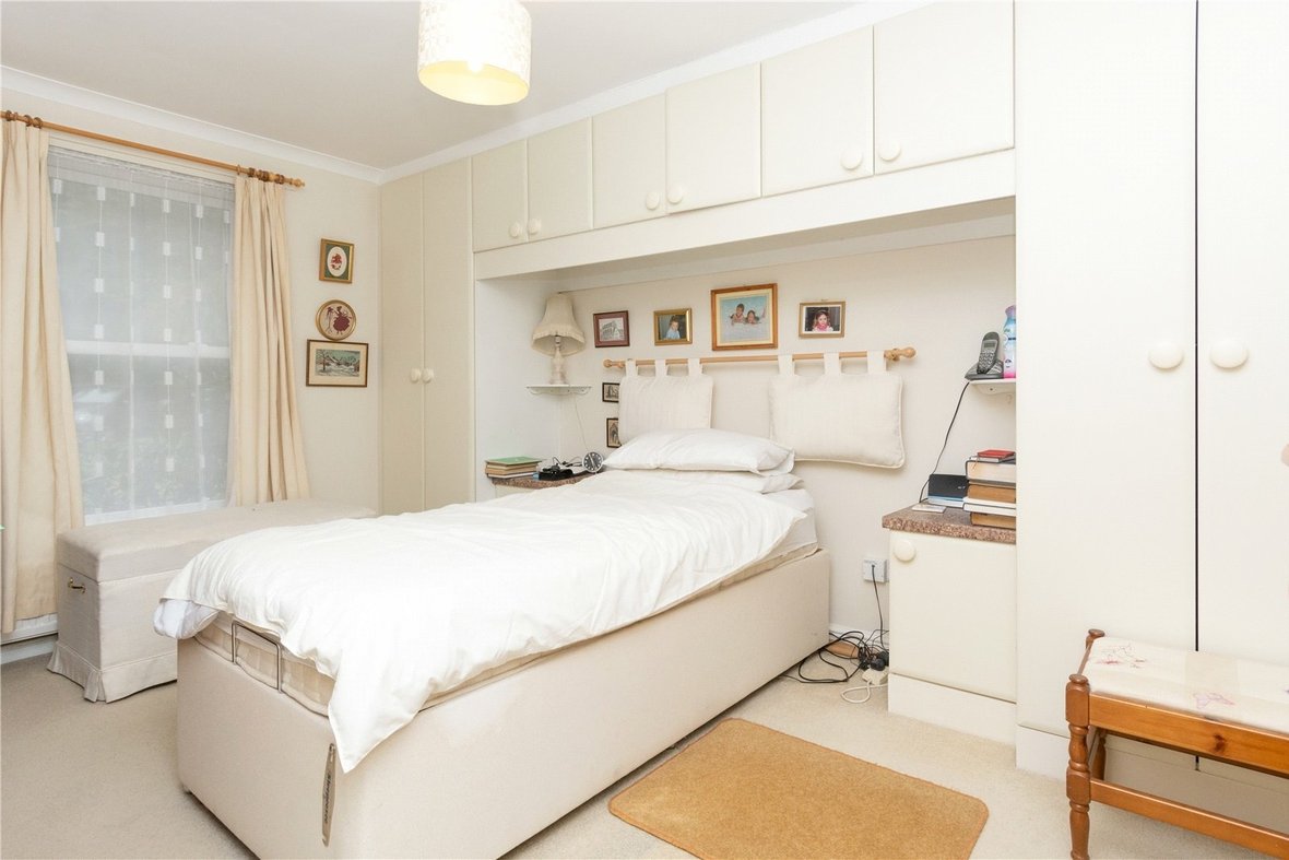 2 Bedroom Apartment Sold Subject to Contract in Birklands Park, London Road, St. Albans - View 6 - Collinson Hall