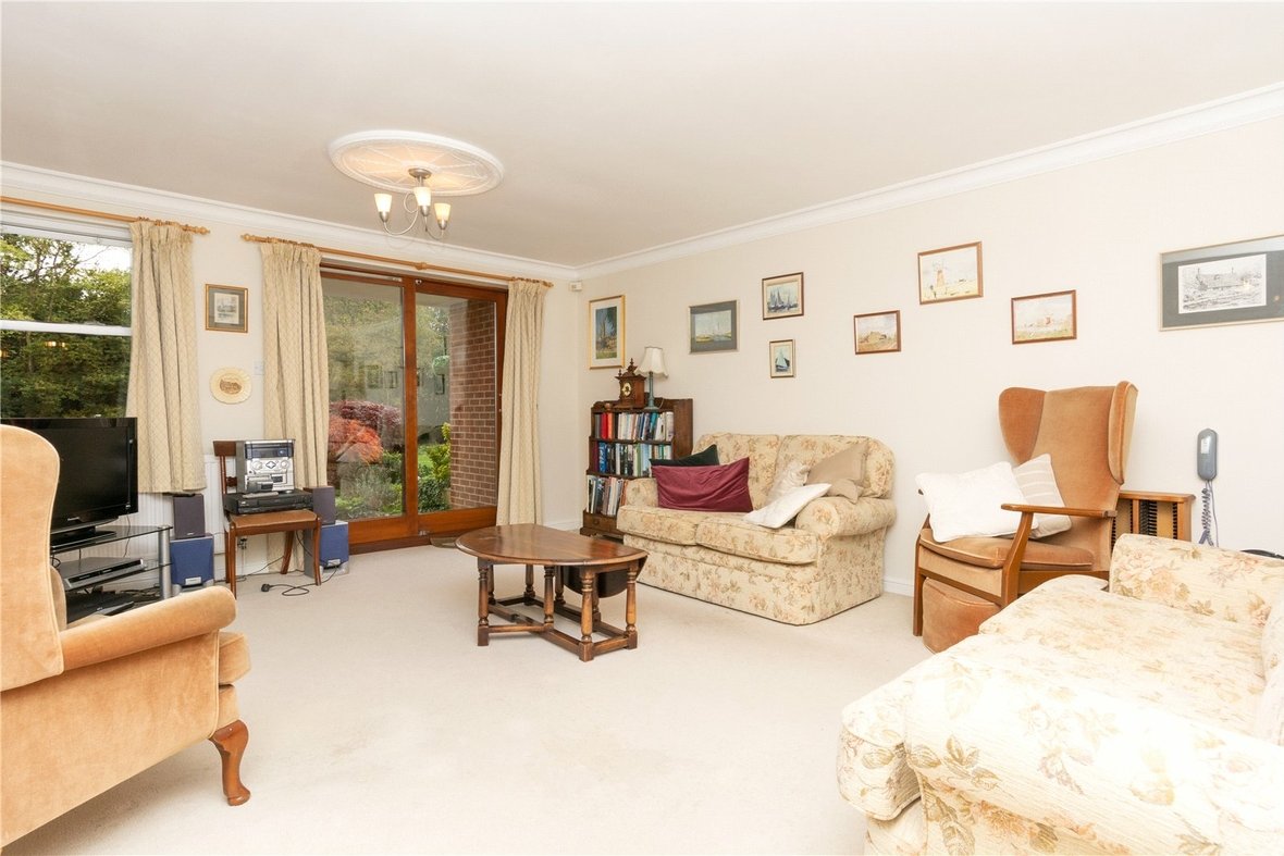 2 Bedroom Apartment Sold Subject to Contract in Birklands Park, London Road, St. Albans - View 4 - Collinson Hall