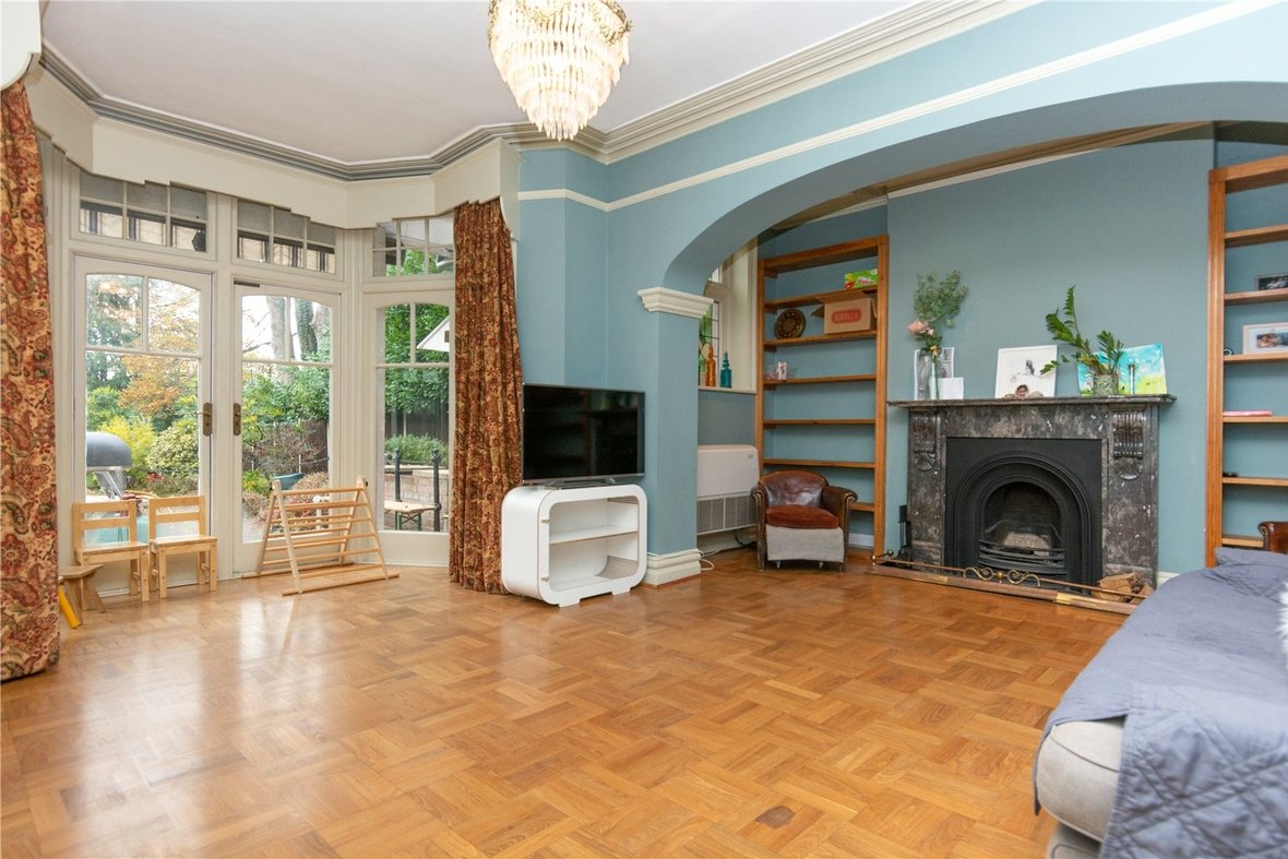7 Bedroom House To LetHouse To Let in London Road, St. Albans, Hertfordshire - View 2 - Collinson Hall