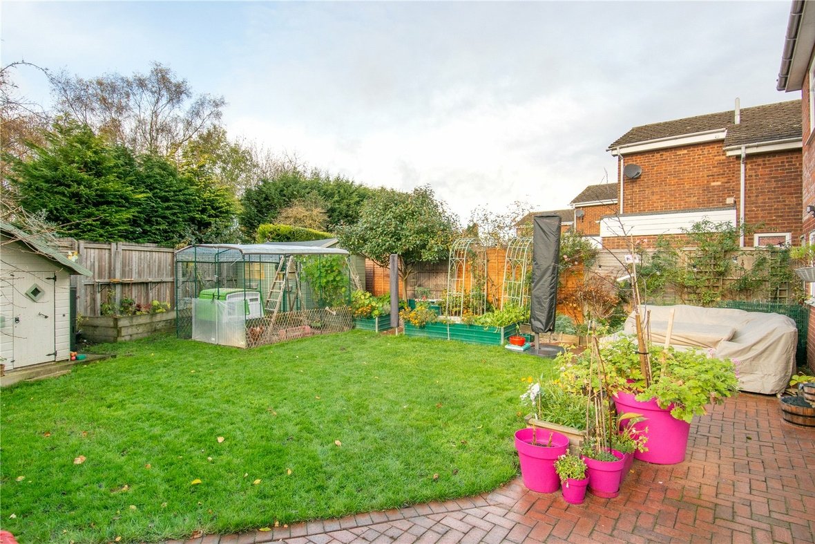 4 Bedroom House Sold Subject to Contract in Hawthorn Way, St. Albans - View 25 - Collinson Hall