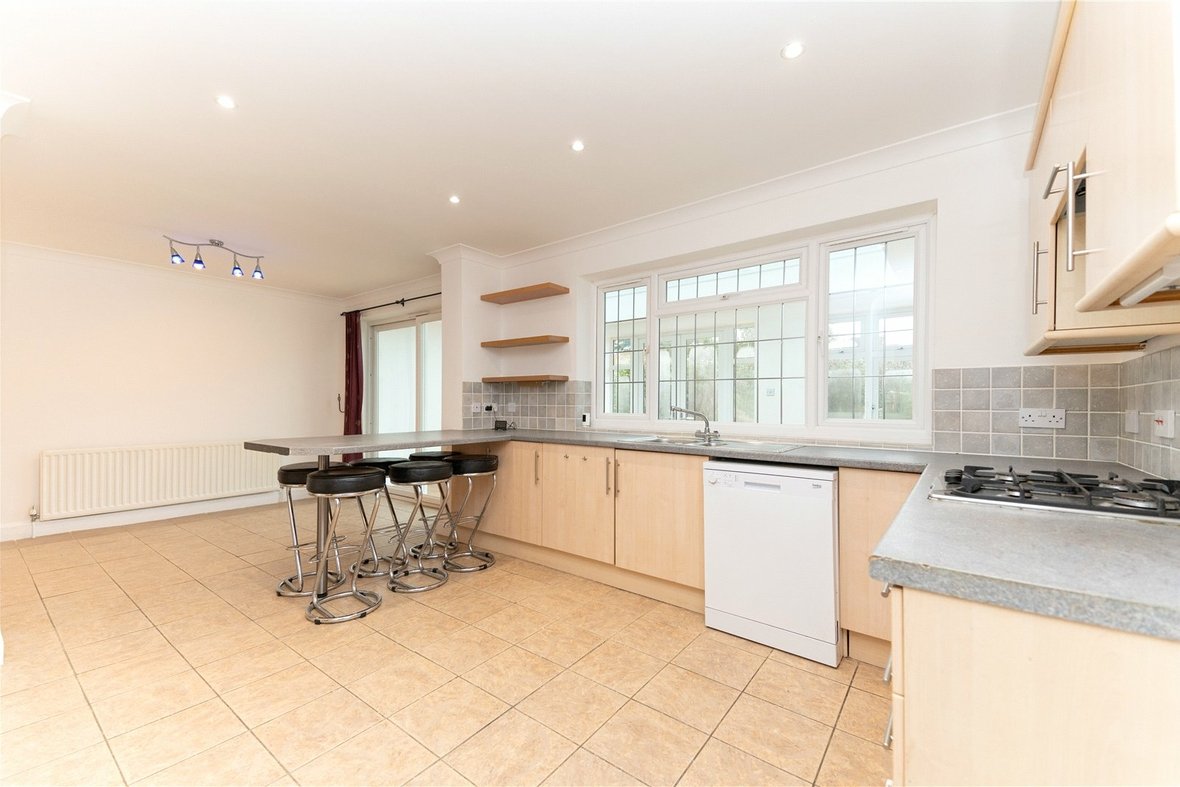 5 Bedroom House Sold Subject to Contract in Stanley Avenue, St. Albans, Hertfordshire - View 6 - Collinson Hall