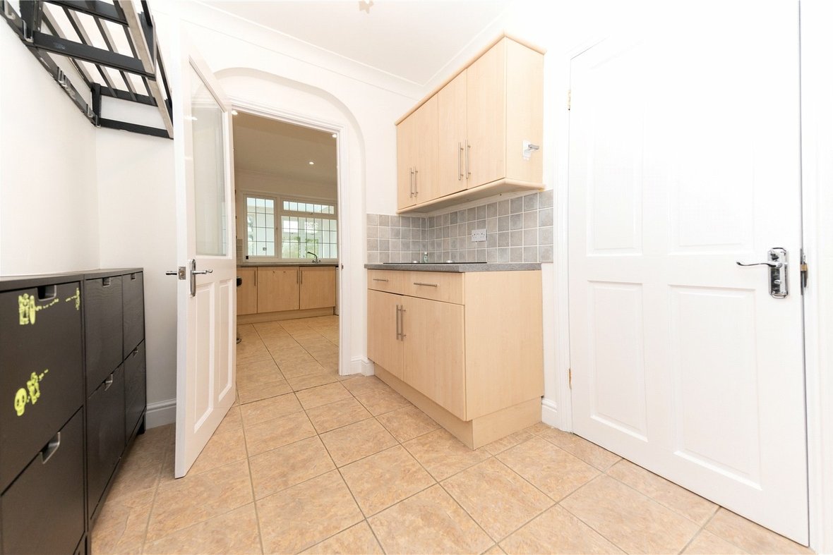 5 Bedroom House Sold Subject to Contract in Stanley Avenue, St. Albans, Hertfordshire - View 24 - Collinson Hall