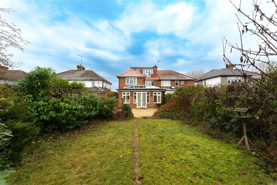 5 Bedroom House Sold Subject to Contract in Stanley Avenue, St. Albans, Hertfordshire - View 10 - Collinson Hall