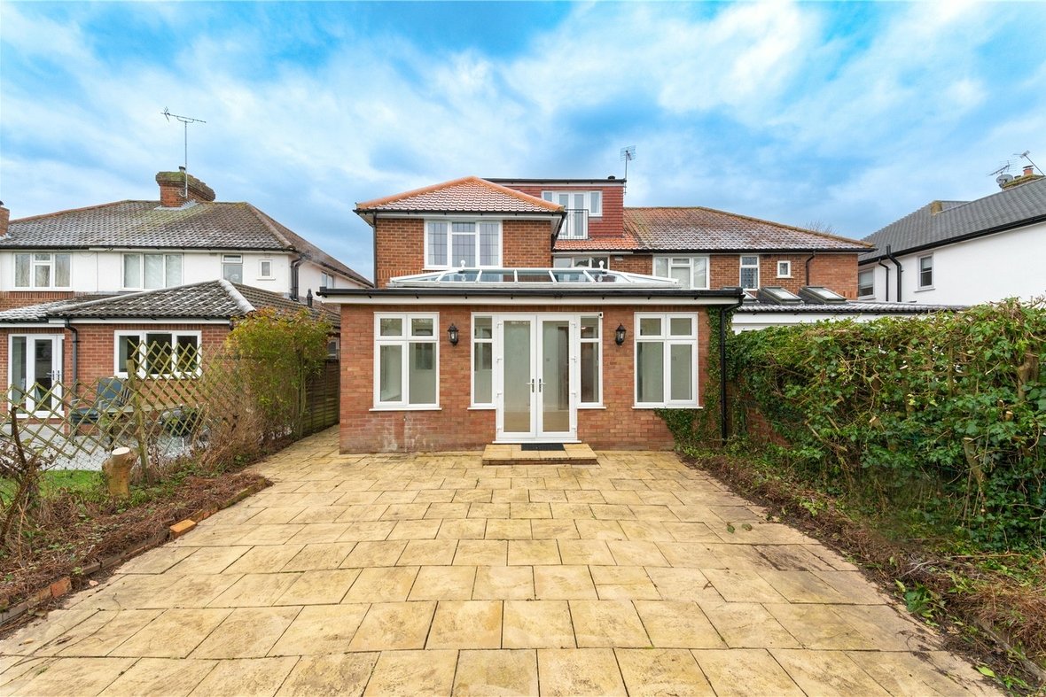 5 Bedroom House Sold Subject to Contract in Stanley Avenue, St. Albans, Hertfordshire - View 32 - Collinson Hall