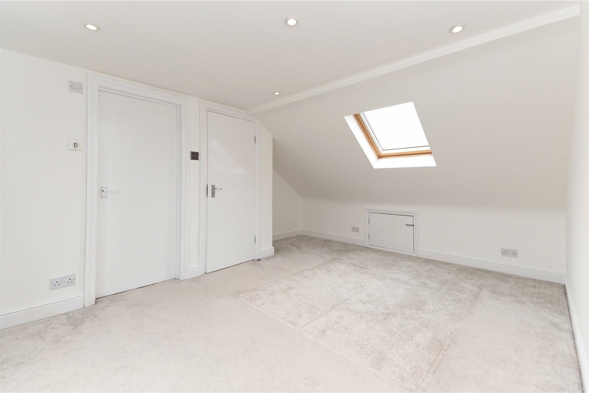 5 Bedroom House Sold Subject to Contract in Stanley Avenue, St. Albans, Hertfordshire - View 19 - Collinson Hall