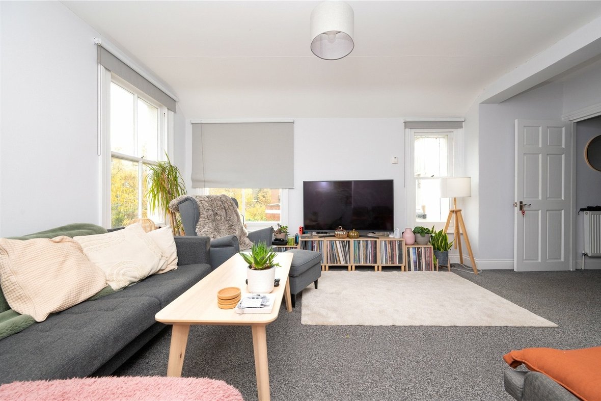 3 Bedroom Apartment To LetApartment To Let in Lemsford Road, St. Albans, Hertfordshire - View 2 - Collinson Hall