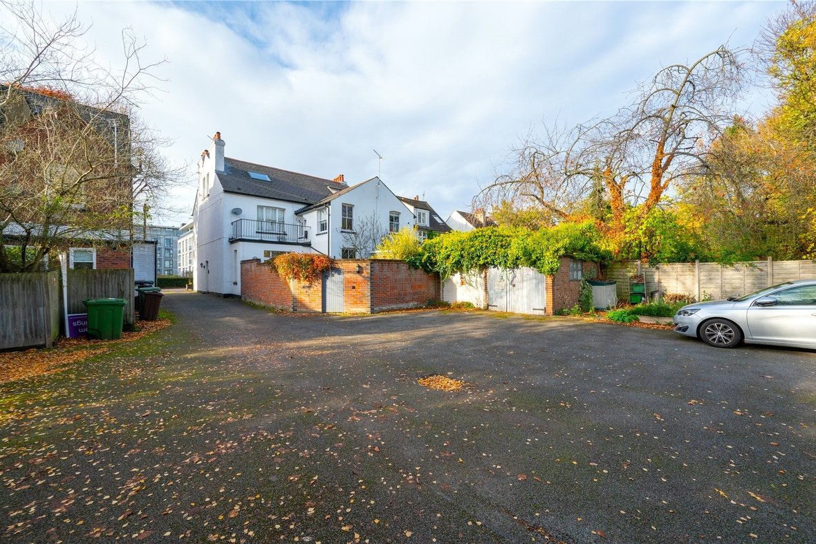 3 Bedroom Apartment To LetApartment To Let in Lemsford Road, St. Albans, Hertfordshire - View 11 - Collinson Hall