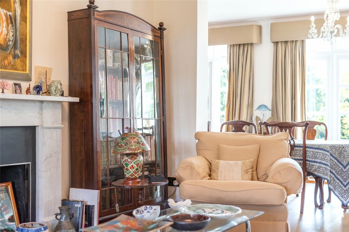 4 Bedroom House For SaleHouse For Sale in Beaumont Avenue, St. Albans - View 4 - Collinson Hall