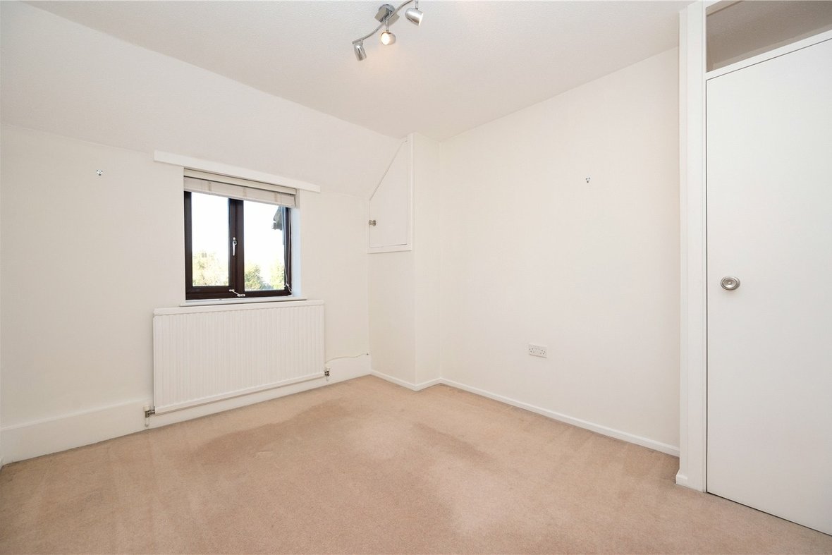 1 Bedroom Apartment LetApartment Let in Hawkshill, Dellfield, St. Albans - View 7 - Collinson Hall