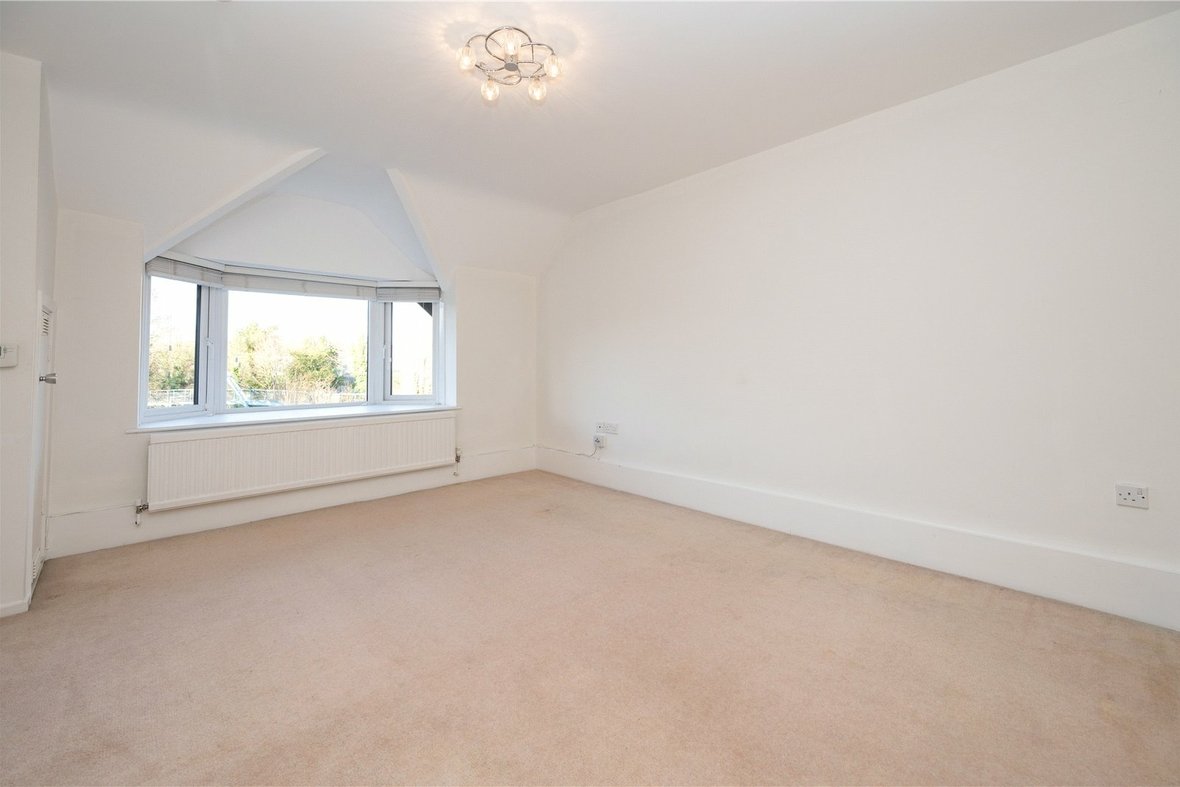 1 Bedroom Apartment LetApartment Let in Hawkshill, Dellfield, St. Albans - View 3 - Collinson Hall