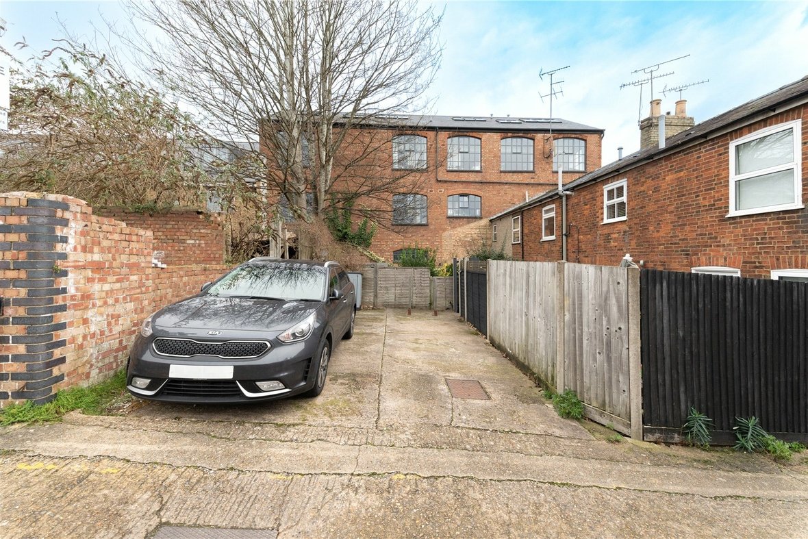 2 Bedroom House Sold Subject to Contract in Inkerman Road, St. Albans - View 15 - Collinson Hall