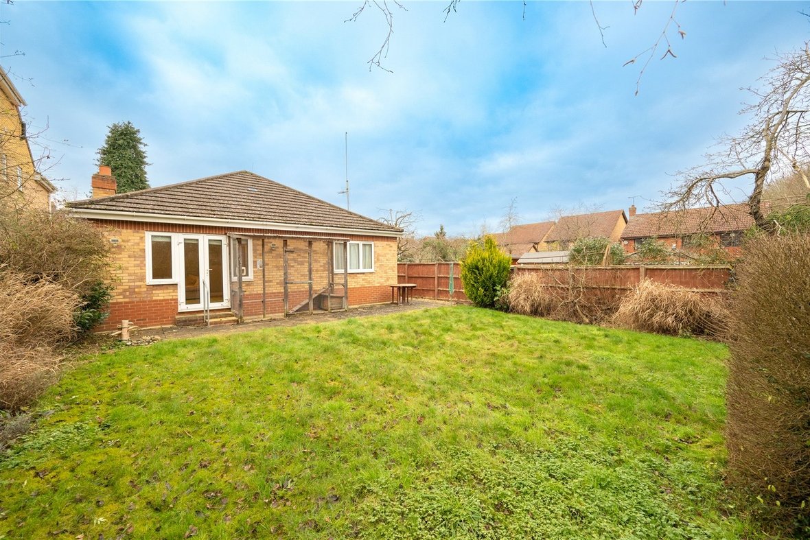 3 Bedroom Bungalow For Sale in Heracles Close, Park Street, St. Albans - View 14 - Collinson Hall