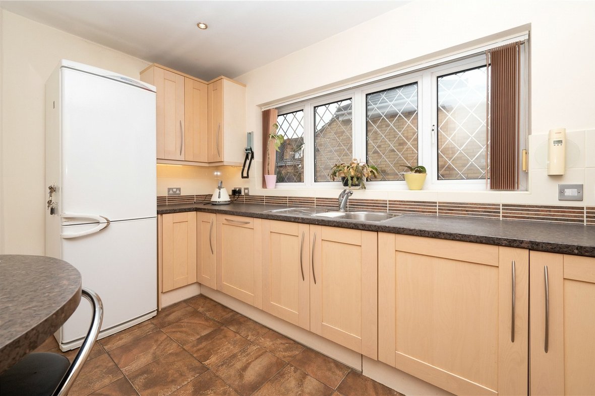 3 Bedroom Bungalow For Sale in Heracles Close, Park Street, St. Albans - View 6 - Collinson Hall