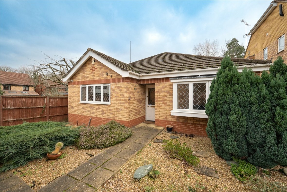 3 Bedroom Bungalow For Sale in Heracles Close, Park Street, St. Albans - View 18 - Collinson Hall