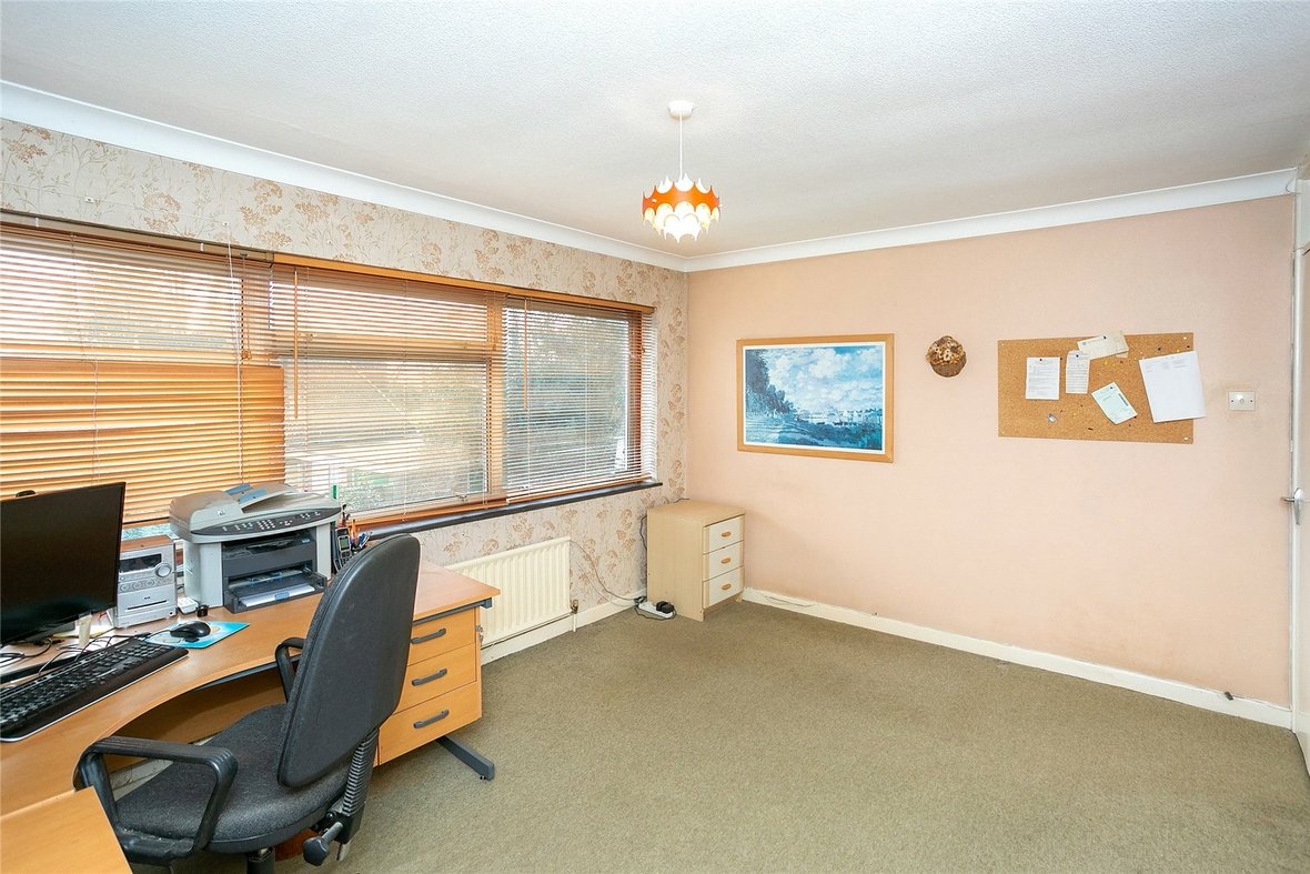 4 Bedroom House Sold Subject to Contract in Cunningham Hill Road, St. Albans - View 12 - Collinson Hall