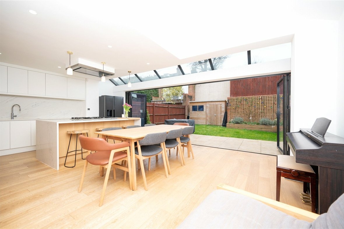 4 Bedroom House Sold Subject to Contract in Albion Road, St. Albans, Hertfordshire - View 9 - Collinson Hall