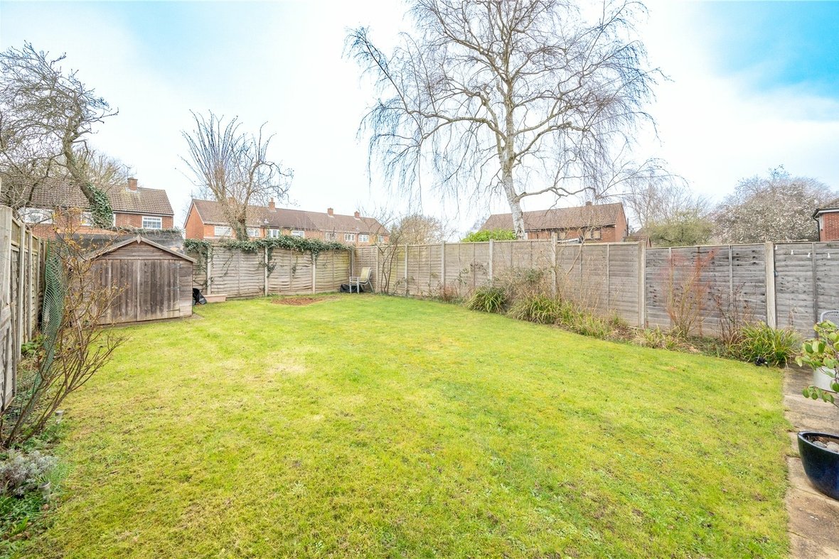3 Bedroom House Sold Subject to Contract in Howard Close, St. Albans, Hertfordshire - View 18 - Collinson Hall