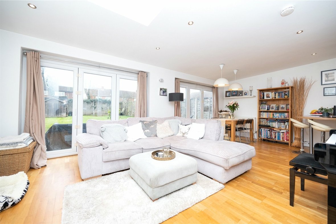 3 Bedroom House Sold Subject to Contract in Howard Close, St. Albans, Hertfordshire - View 2 - Collinson Hall