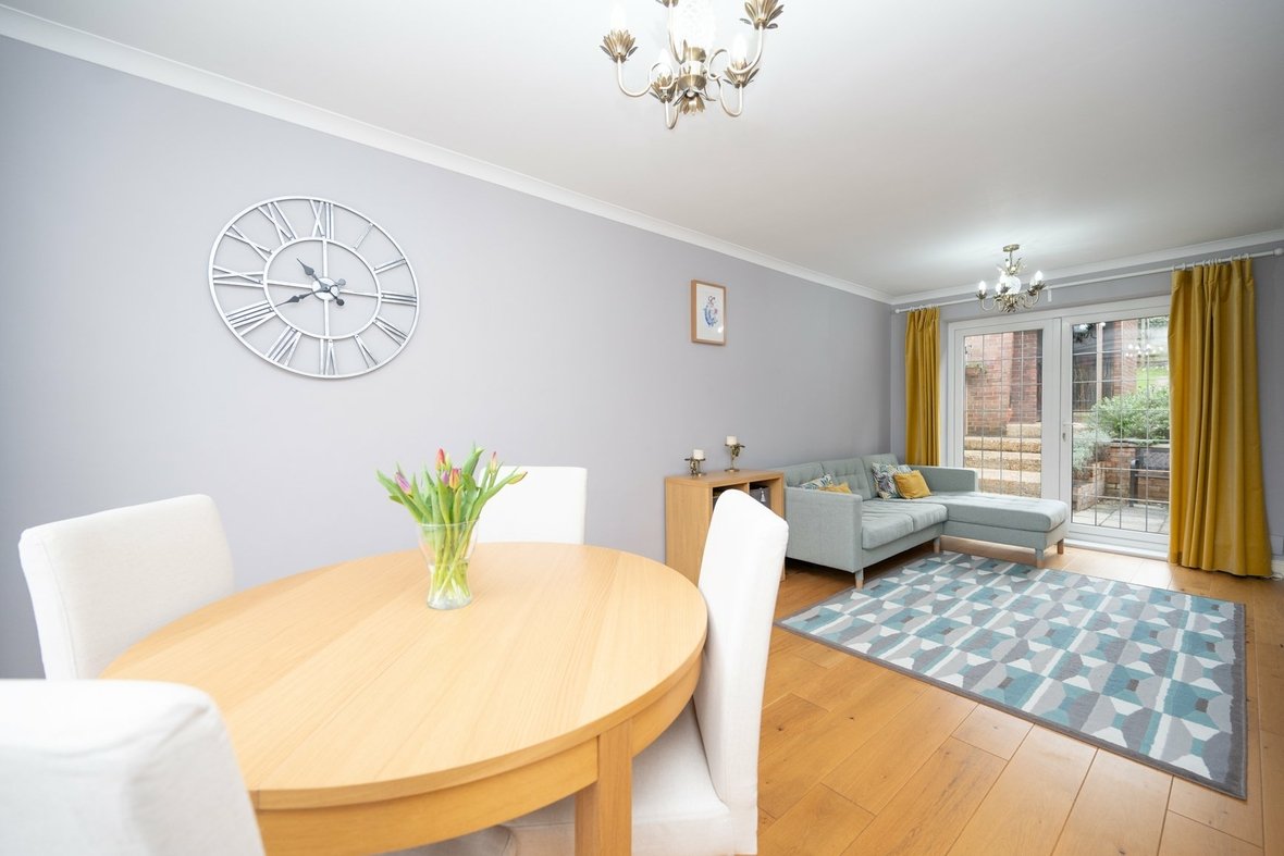 3 Bedroom House Exchanged in Ladies Grove, St. Albans, Hertfordshire - View 3 - Collinson Hall