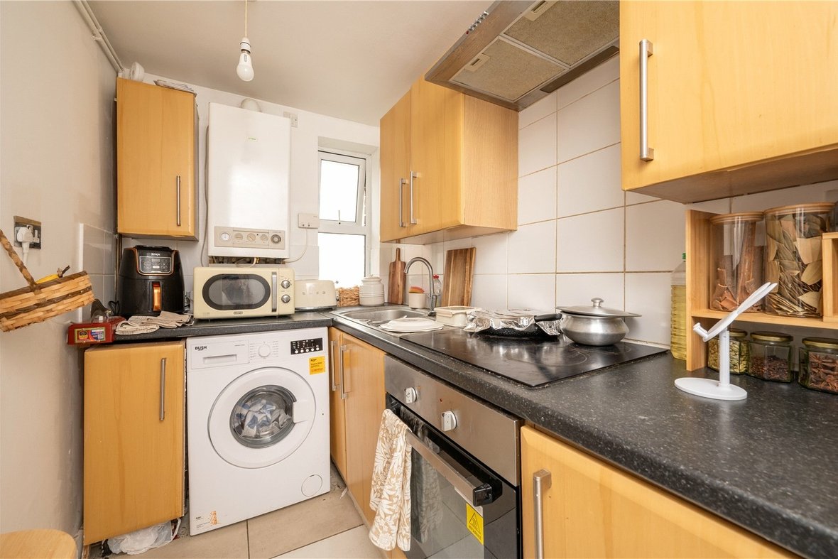 1 Bedroom Apartment To LetApartment To Let in Hatfield Road, St. Albans, Hertfordshire - View 11 - Collinson Hall