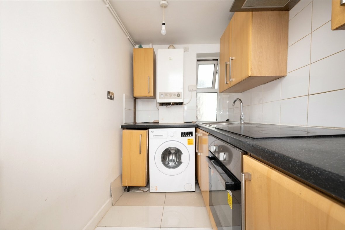 1 Bedroom Apartment To LetApartment To Let in Hatfield Road, St. Albans, Hertfordshire - View 4 - Collinson Hall