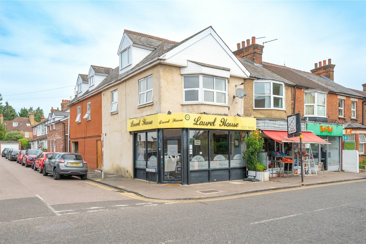 1 Bedroom Apartment To LetApartment To Let in Hatfield Road, St. Albans, Hertfordshire - View 11 - Collinson Hall
