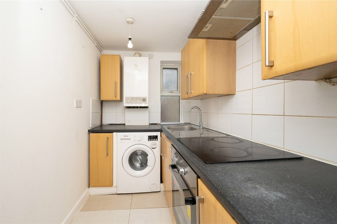 1 Bedroom Apartment To LetApartment To Let in Hatfield Road, St. Albans, Hertfordshire - View 8 - Collinson Hall