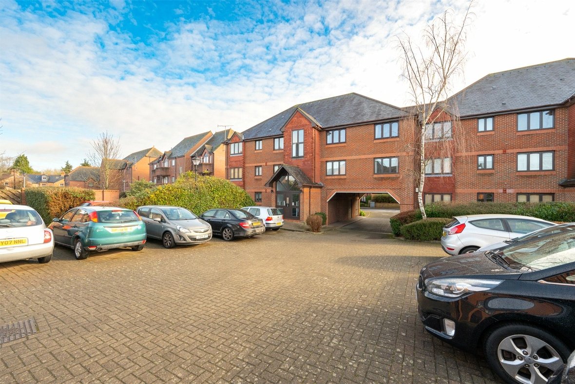 1 Bedroom Apartment Let AgreedApartment Let Agreed in Granville Road, St. Albans, Hertfordshire - View 10 - Collinson Hall