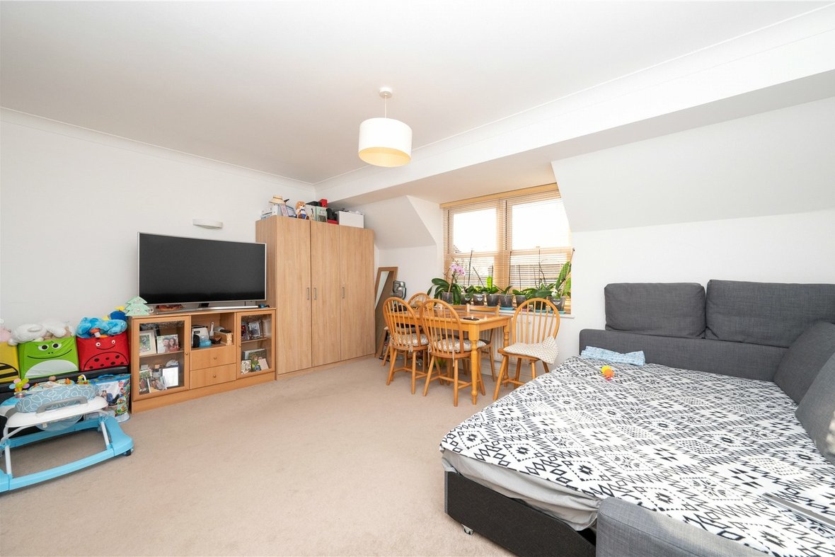 1 Bedroom Maisonette To LetMaisonette To Let in Ryder Seed Mews, Pageant Road, St. Albans - View 4 - Collinson Hall