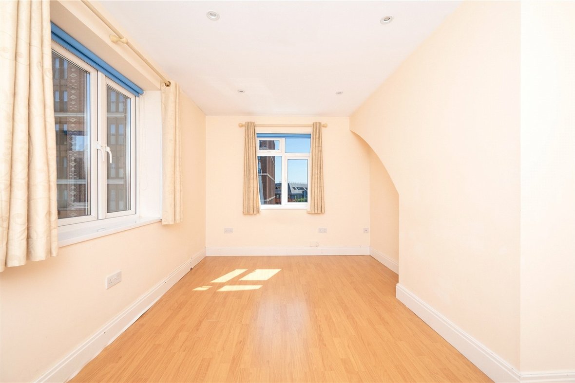 2 Bedroom Apartment LetApartment Let in Grosvenor Road, St. Albans - View 8 - Collinson Hall