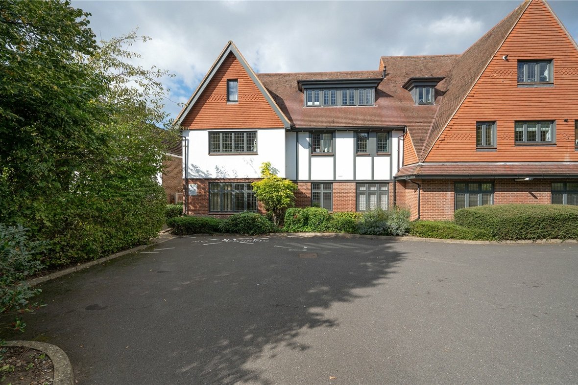 2 Bedroom Apartment Let AgreedApartment Let Agreed in Old Mile House Court, St. Albans, Hertfordshire - View 7 - Collinson Hall